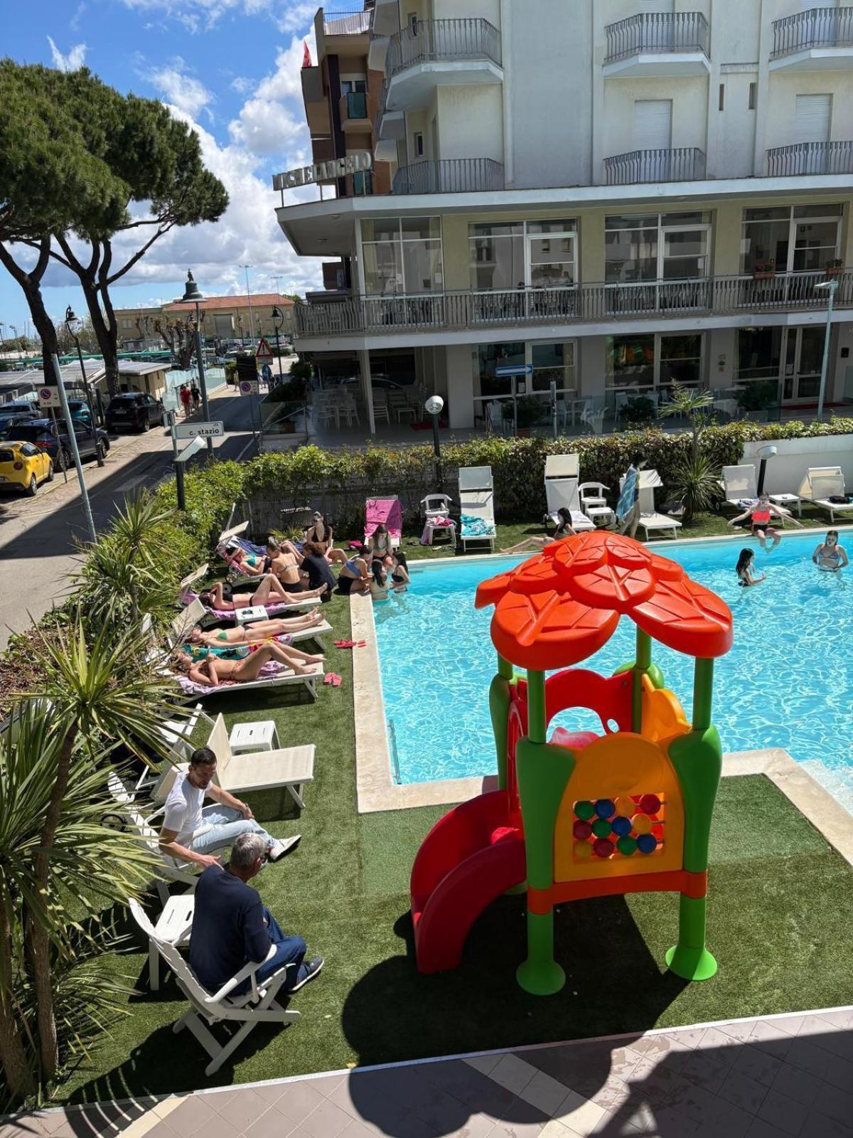 Nautilus Hotel Family All Inclusive Bellaria-Igea Marina Exterior foto